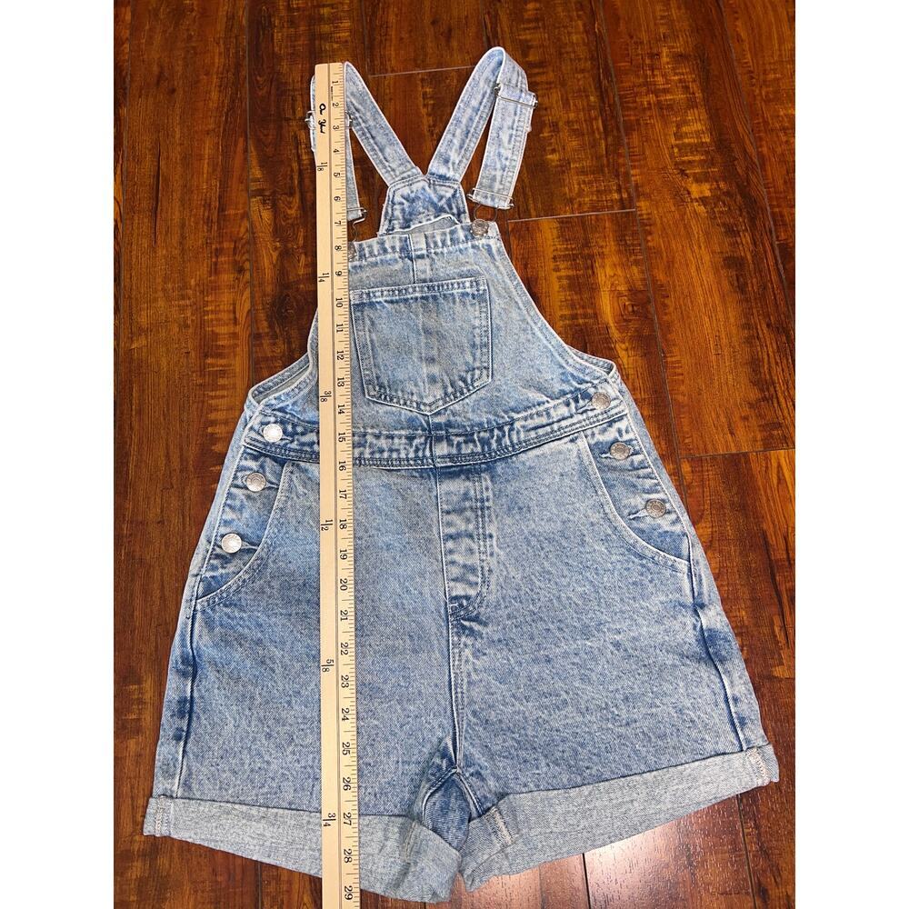 Light Wash Denim Overall Shorts Women XS Acid Wash Cuffed Shortalls Adjustable - Picture 7 of 8